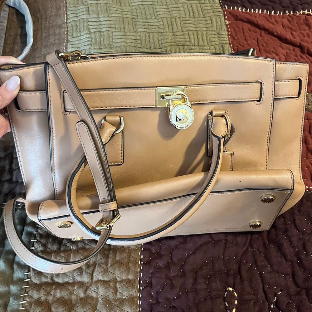 Michael Kors Tote Bag - tan